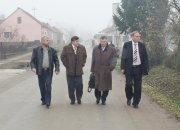 Župan sa suradnicima i načelnikom Đurinom u šetnji Čaglinom